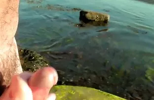 బ్రిటన్ మళ్లీ బీచ్‌లో అదృష్టాన్ని పొందుతుంది.