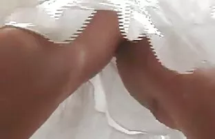 అప్‌స్కిర్ట్