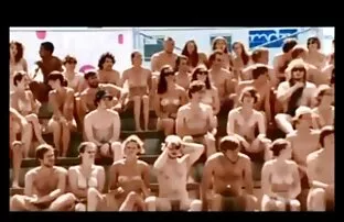 పబ్లిక్ సంకలనం 2 లో అడవికి వెళ్ళింది