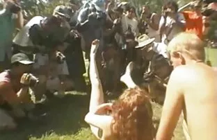 న్యూడిస్ట్ ర్యాలీలో ఆనందించండి 8