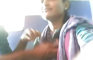 కేఫ్‌లో జంట