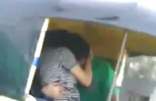 దేశి ఆటో రిక్షా ముద్దు
