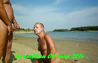 బీచ్ లో క్రూజింగ్