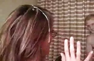 అశ్లీల పందెం: మనిషి మరియు అతని జుట్టు, మరియు అతను అవుట్